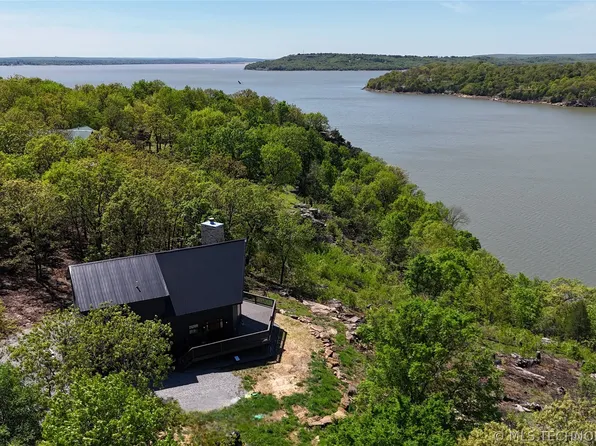 2217 Hidden Ridge Rd, Stigler, OK 74462
