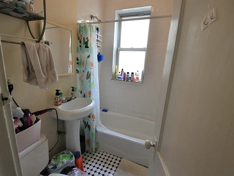13 Haviland St #2F — Photo 7