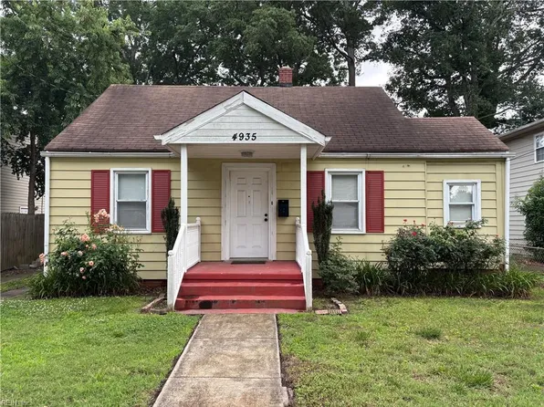 4935 Atterbury St, Norfolk, VA 23513