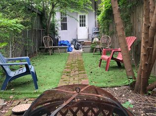 166 Eagle St APT 1R, Brooklyn, NY 11222
