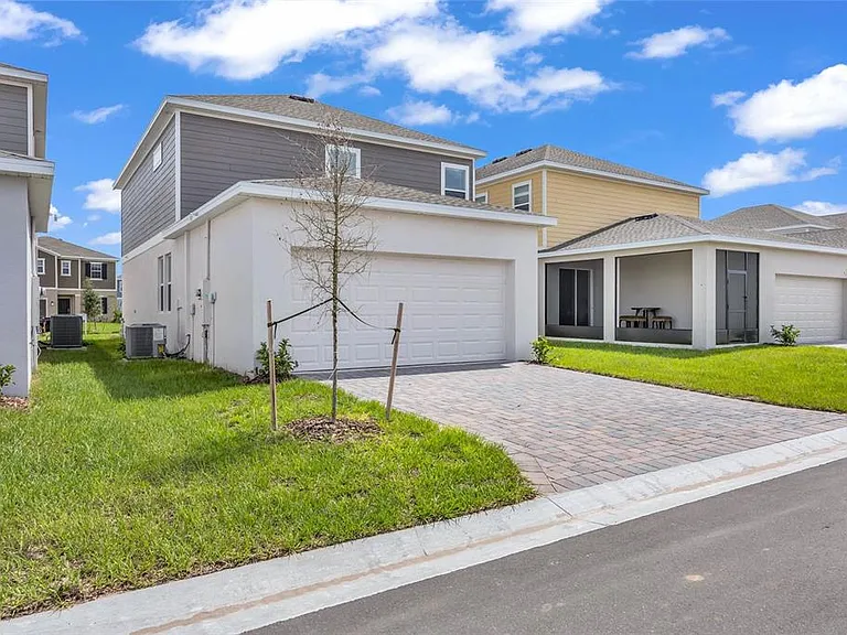 5577 Fiona Ln — Photo 34