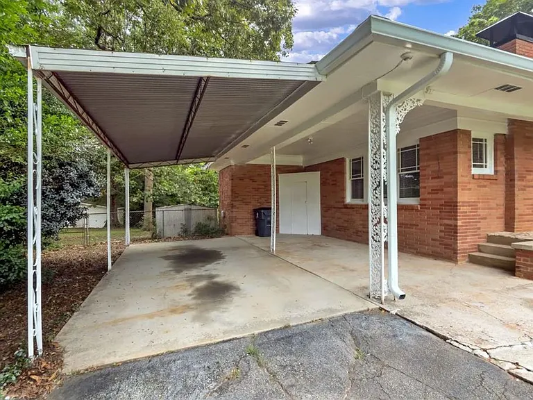2794 Lake Harbin Rd — Photo 2