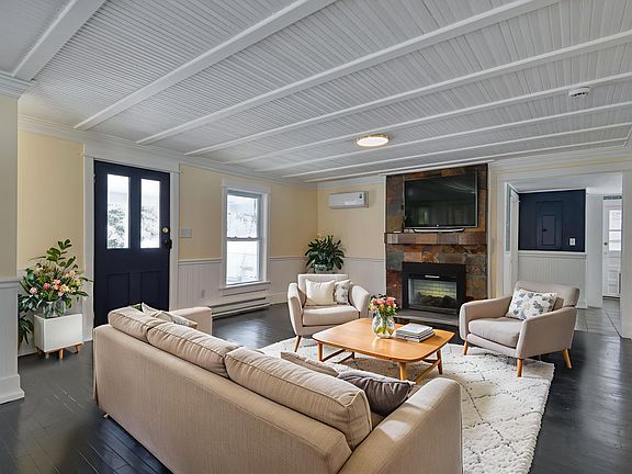 9th image of this home