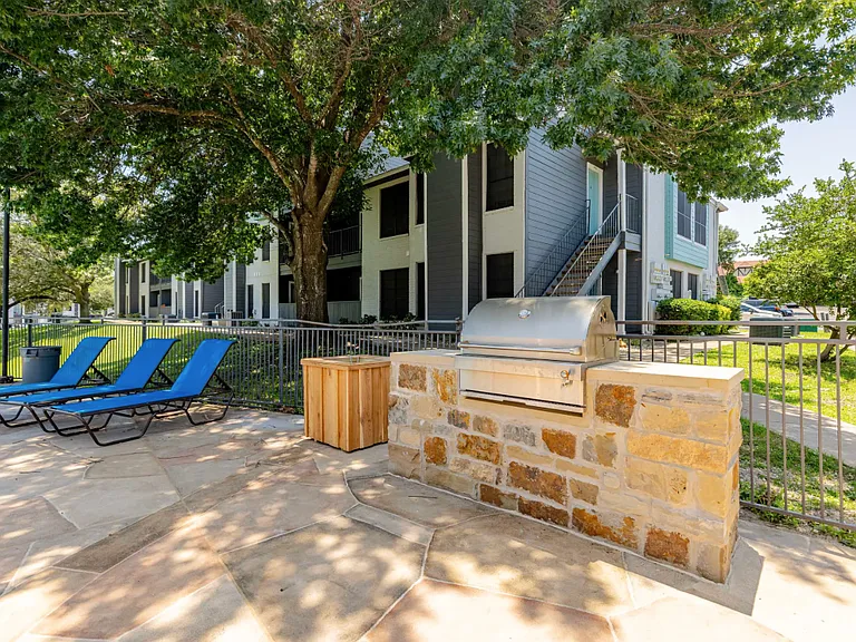 Woodhollow Apartment Homes — Photo 18