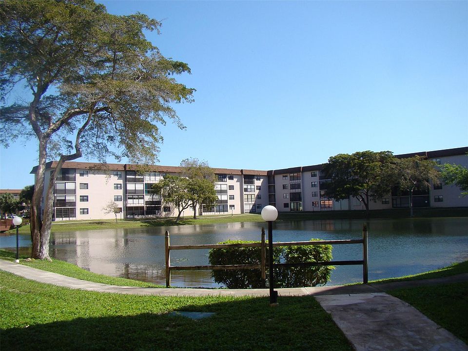 1st image of 4970 E Sabal Palm Boulevard #209