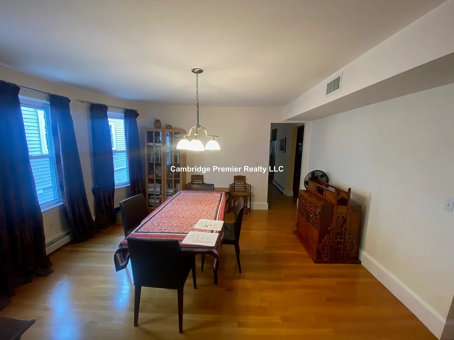 2 bed, 1045 sqft, $3,600 — Photo 2