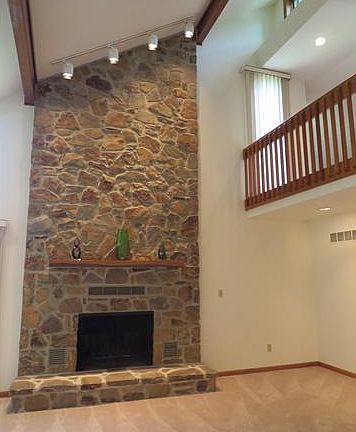 Living Room toward loft