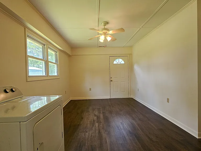 108 Princeton Dr — Photo 13