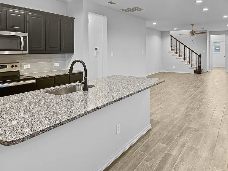 1817 Winecup Dr — Photo 5