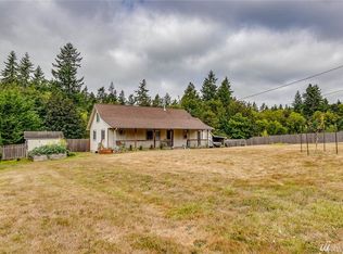 1672 Woods Rd E, Pt Orchard, WA 98366