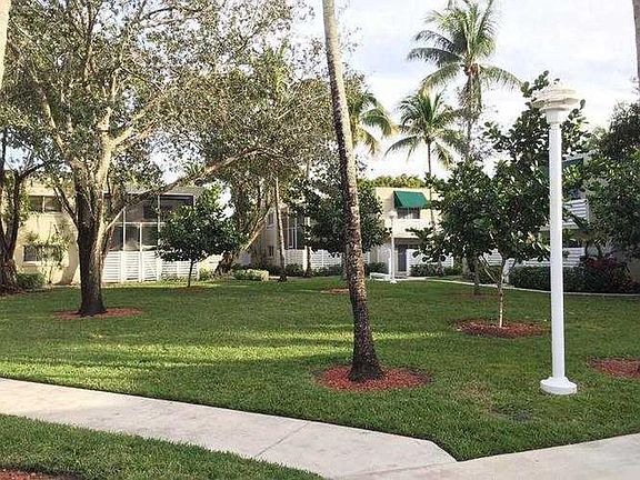 5th image of 542 NW 98th Ave #542