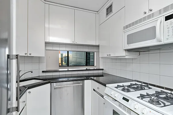 Rented by Douglas Elliman | media 2