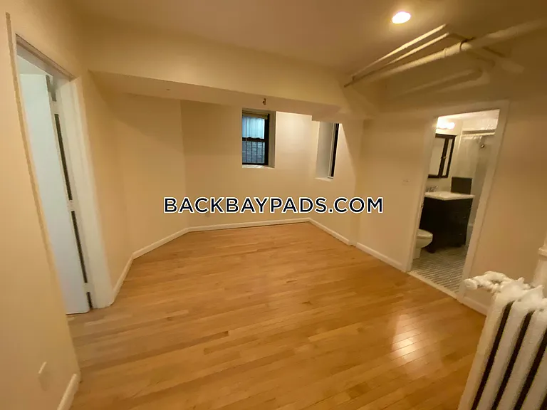 186 Commonwealth Ave #B2 — Photo 3