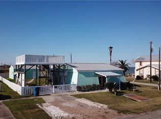 90 Stephens St, Port Lavaca, TX 77979