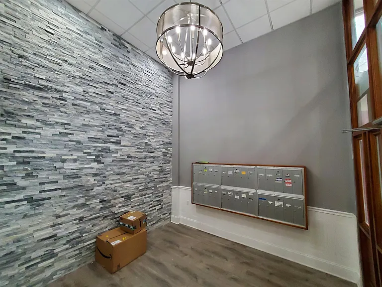 15 Pearl St #29 — Photo 5