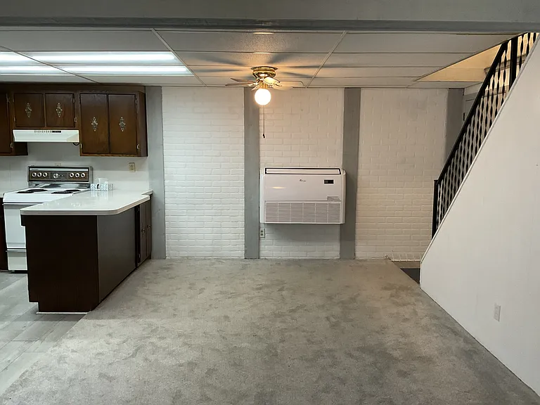 107 N Rufus St #1/2 — Photo 3