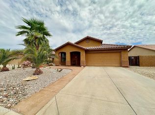 15618 W PORT AU PRINCE Lane, Surprise, AZ 85379