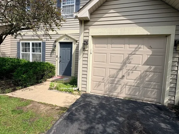 1422 W Split Oak Cir, Round Lake Beach, IL 60073