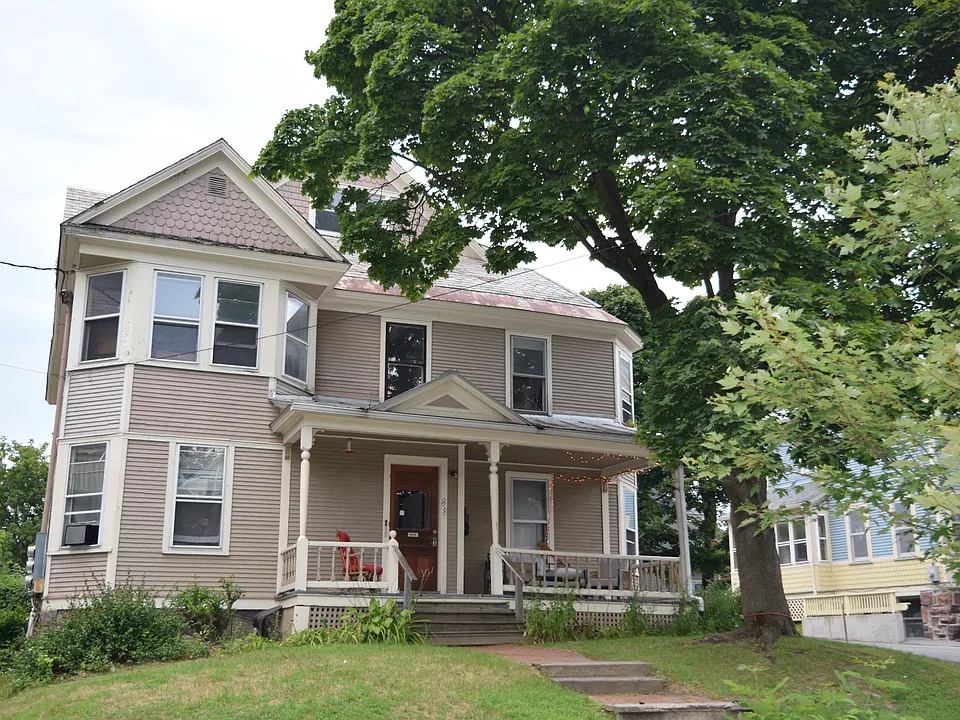 88 Buell St #1