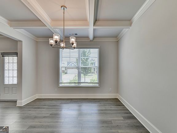 4th image of 5245 Sargent Dr