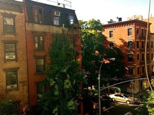 Rented by Koerner & Associates | media 12