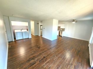 6610 W 93rd Ter, Overland Park, KS 66212