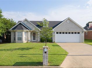 317 Dugan Mill Dr, Fort Smith, AR 72908
