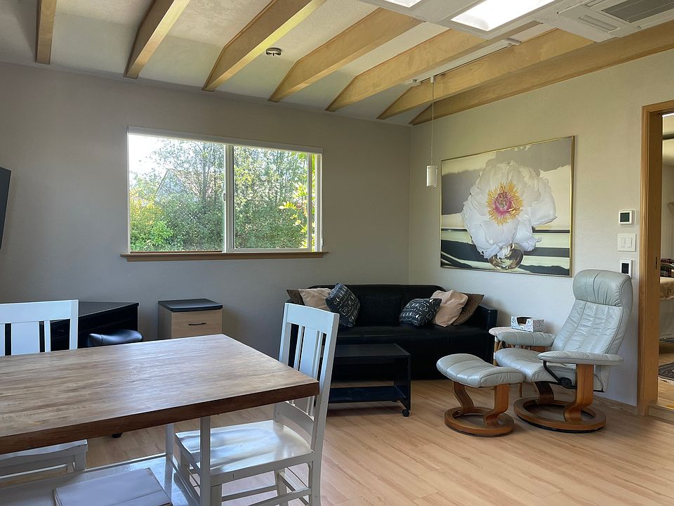 track lighting on three sides, heated floor