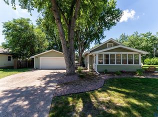 2305 S Duluth Ave, Sioux Falls, SD 57105