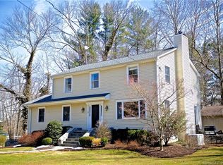 3 Kreiner Ln, Norwalk, CT 06850