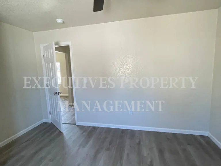 1690 E Stretch Rd — Photo 15