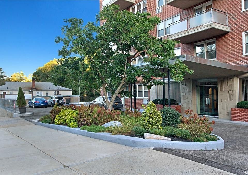 1st image of 385 McLean Ave APT 5B