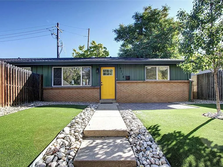 4214 N Pecos St — Photo 2