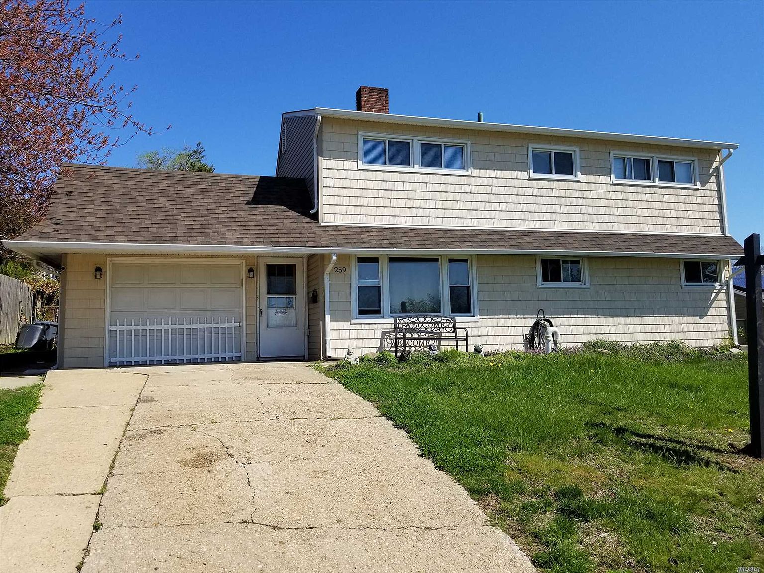 259 Sprucewood Dr, Levittown, NY 11756 Zillow