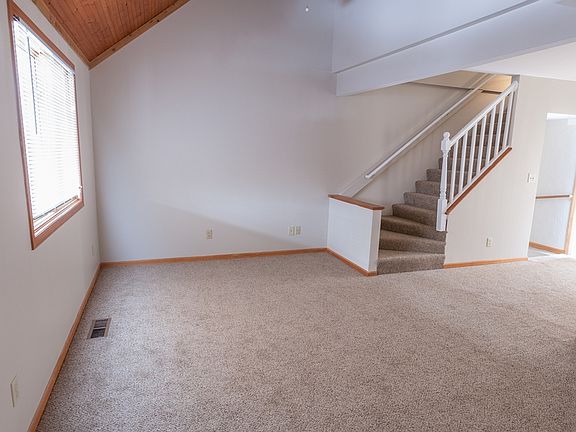 3rd image of 1436 Brookdale Dr N