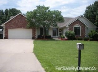 3615 SW Indian Hills Rd, Topeka, KS 66614