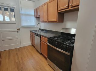 1639 W Fargo Ave APT 1A, Chicago, IL 60626