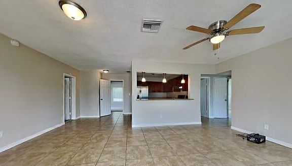 2nd image of 1258 Jasmine Way