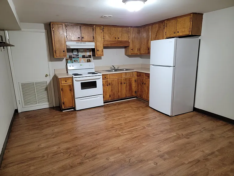 210 S 3rd St #9 — Photo 3