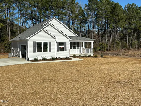 153 Tulipfield Way, Benson, NC 27504