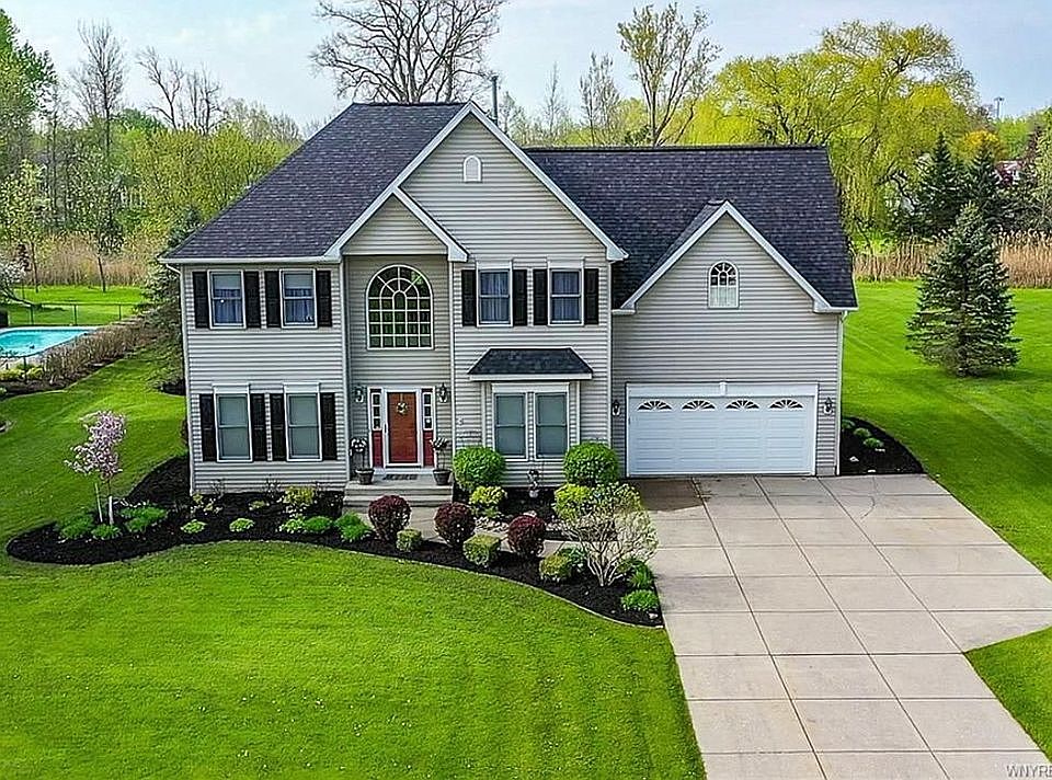 1st image of 10681 Rosewood Ln