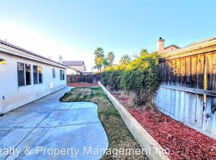 4390 Willowglen Way, Hemet, CA 92545