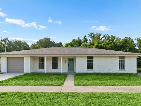 3113 Meraux Ln, Violet, LA 70092
