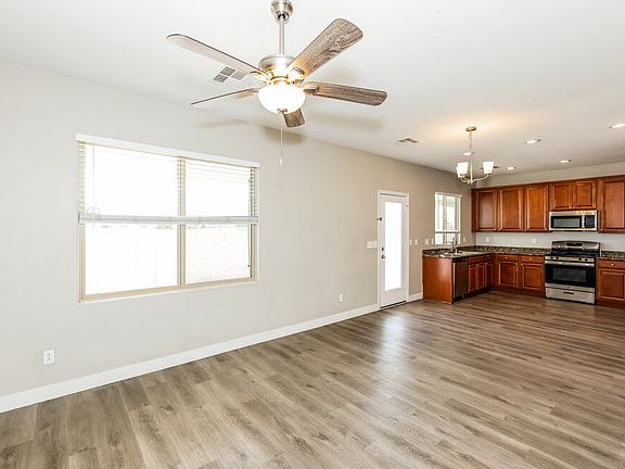 5th image of 5428 Funks Grove Ln