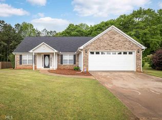 35 Centipede Dr, Covington, GA 30016
