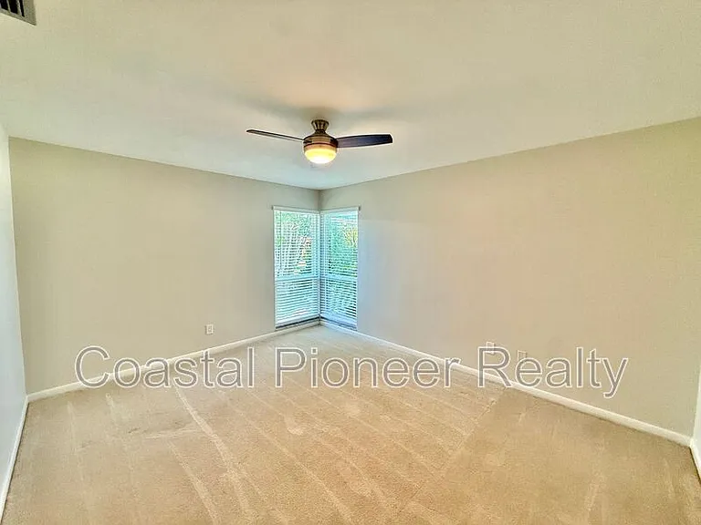 14903 Imperial Point Dr N — Photo 29