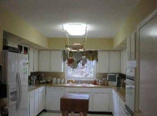 619 Canyon Park Dr, Trenton, GA 30752