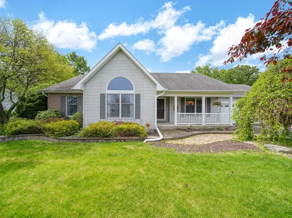 3395 Hartley Dr, Adrian, MI 49221