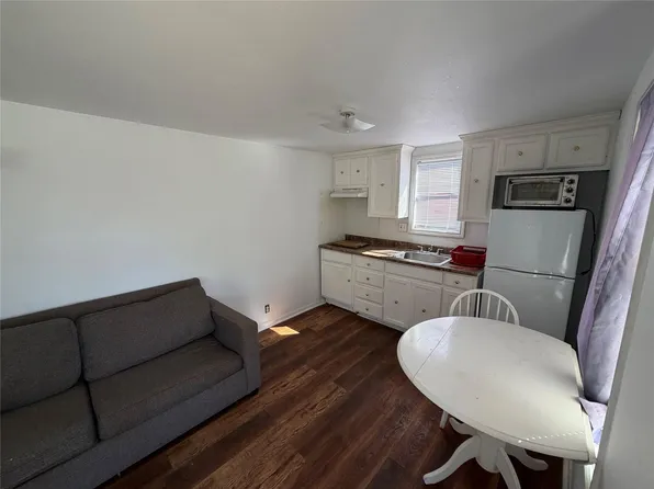 2409 Sanders Ln, Austin, TX 78748