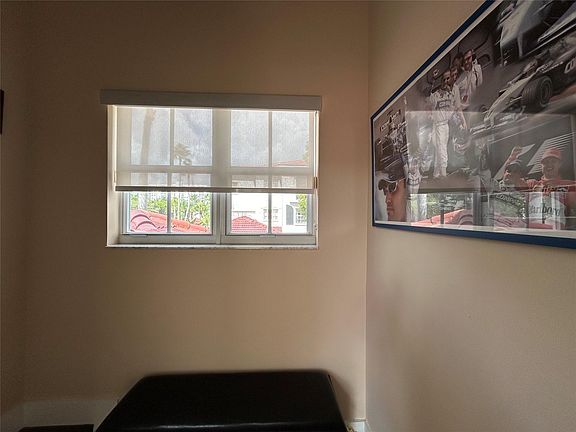 5th image of 3225 NE 184th Street #302